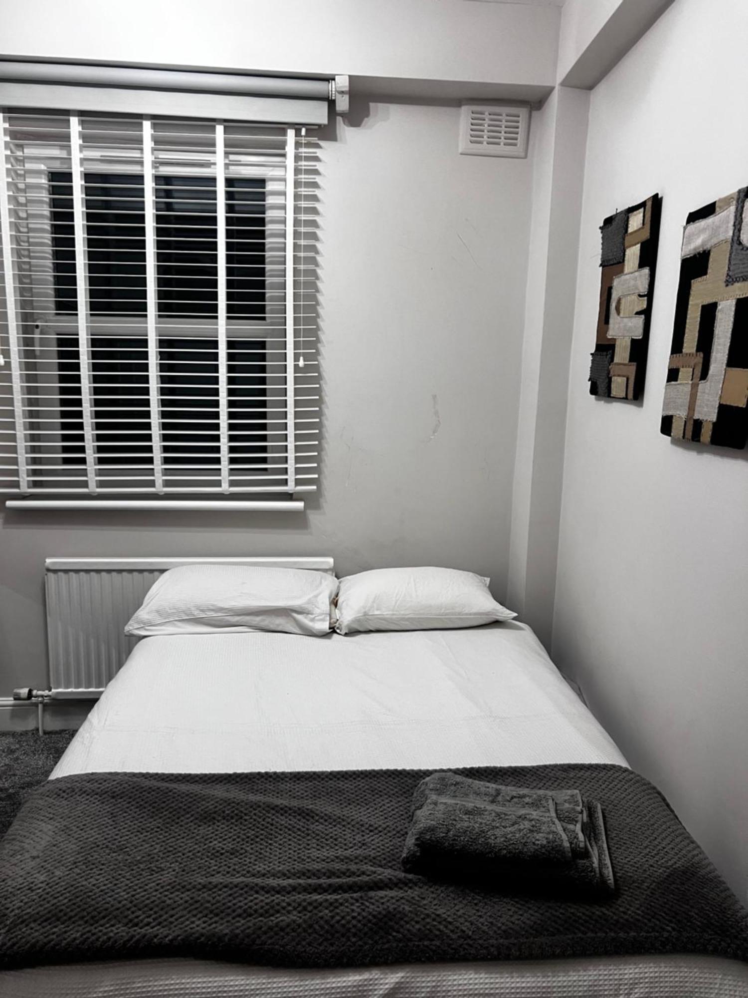 Bright And Modern Flat Near Portobello Road And The Canal Londres Exterior foto
